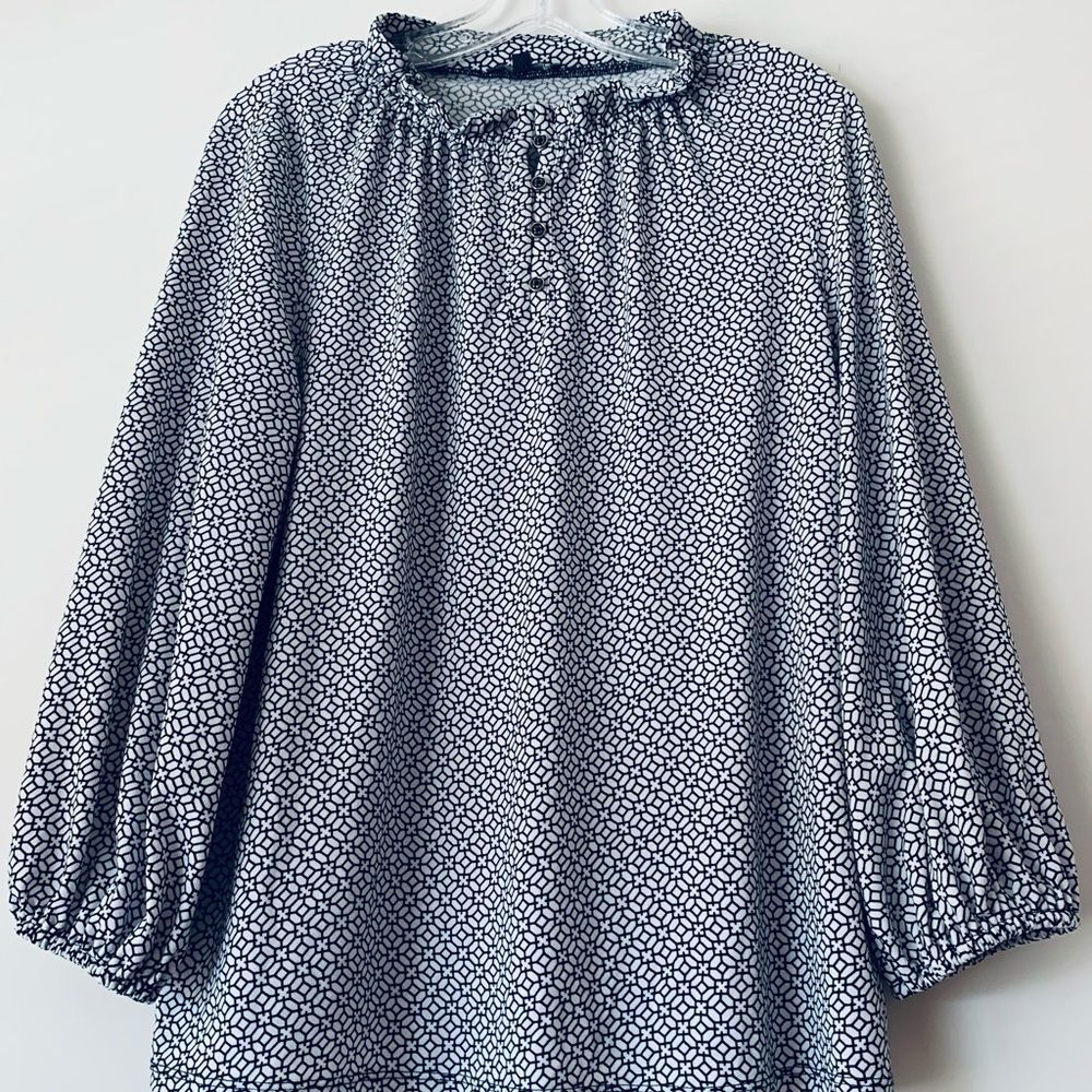 Adrianna Papell Ruffled Neck Long Sleeve Top Women Size L